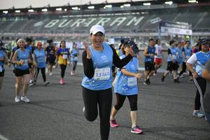 BIB: 51689, 509, 237
                            <button type="button" onclick="openModal(10465419)" class="btn btn-primary btn-sm float-right btn-popup" data-toggle="modal" data-target=".modal-high-quality">
                        <i class="fas fa-shopping-cart"></i> Add to Cart
                    </button>
                                            <button type="button" onclick="isThisMe(10465419, true)" class="btn btn-success btn-sm float-right btn-popup btn-isme hidden" data-toggle="tooltip" data-placement="bottom" title="นี่คือรูปของคุณใช่ไหม คลิกที่นี่เพื่อเอาเข้าอัลบั้ม">
                        <i class="fas fa-plus"></i> Add to album
                    </button>
                    <button type="button" onclick="isThisMe(10465419, false)" class="btn btn-warning btn-sm float-right btn-popup btn-isnotme hidden">
                        <i class="fas fa-ban"></i> Remove from album
                    </button>